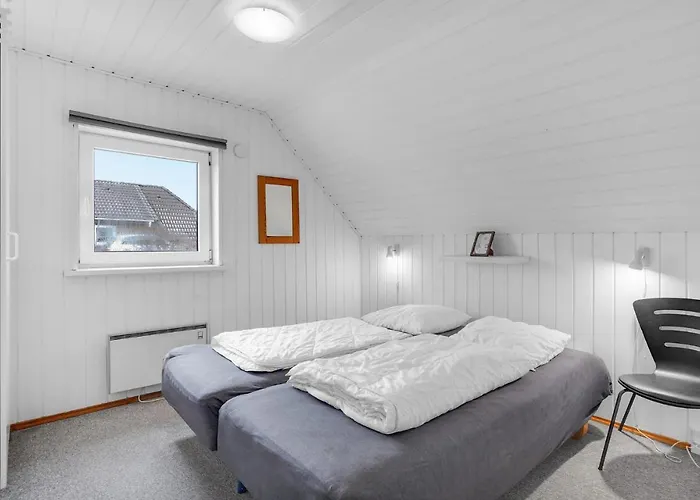 5 Bedroom Stunning In Hvide Sande Vakantiehuis
